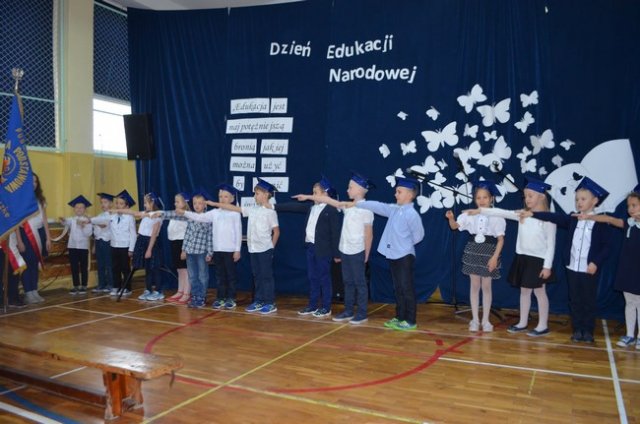 http://old.szkolaborowno.pl/images/phocagallery/dzien_edukacji_17/thumbs/phoca_thumb_l_dsc_0093.jpg