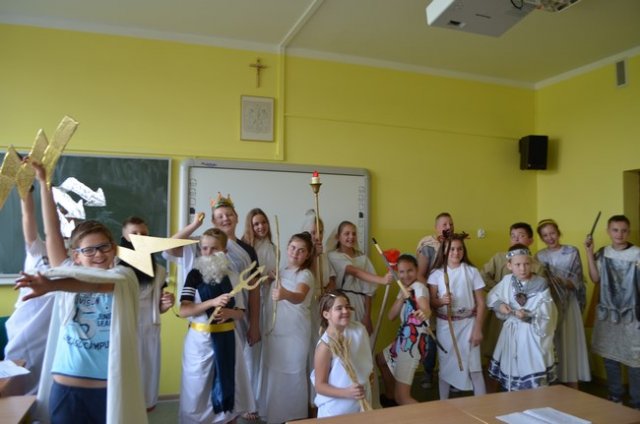 http://old.szkolaborowno.pl/images/phocagallery/olimp2017/thumbs/phoca_thumb_l_dsc_0047.jpg