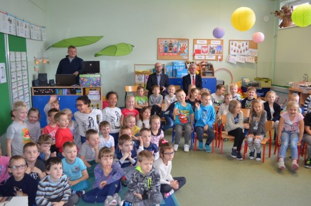 http://old.szkolaborowno.pl/images/phocagallery/sznupek/thumbs/phoca_thumb_l_dsc_0023.jpg