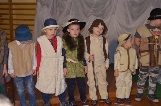 http://old.szkolaborowno.pl/images/phocagallery/thumbs/phoca_thumb_l_dsc_0105.jpg